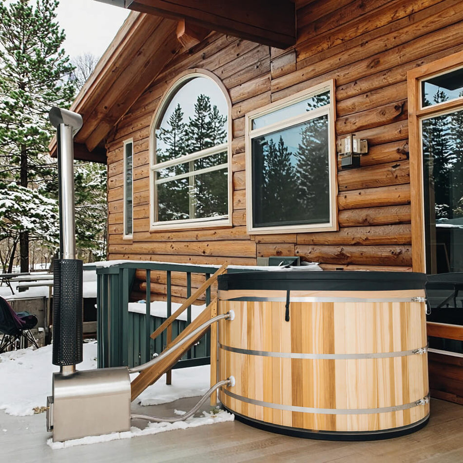 Red Cedar Wood Bath Tub with Wood-burning Stove